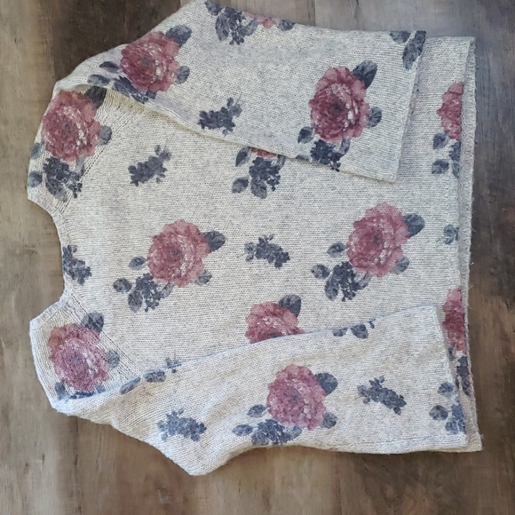 Lucky 🍀 Brand Size M Floral Sweater - Picture 6 of 13